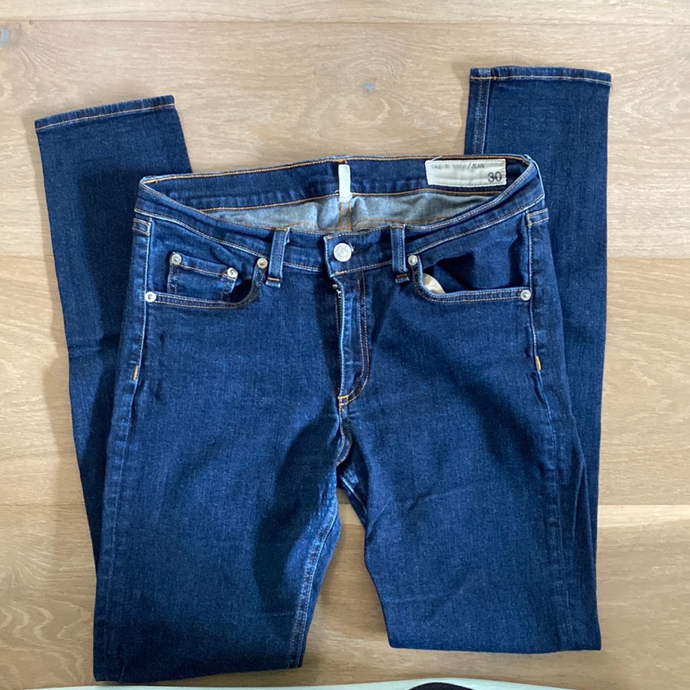 Rag and Bone skinny dark blue denim size 30 like new!!